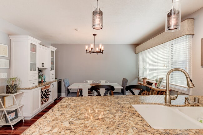 Building Photo - 1405 Goodman Ave