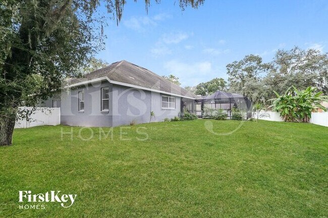 Building Photo - 5920 Buck Run Dr