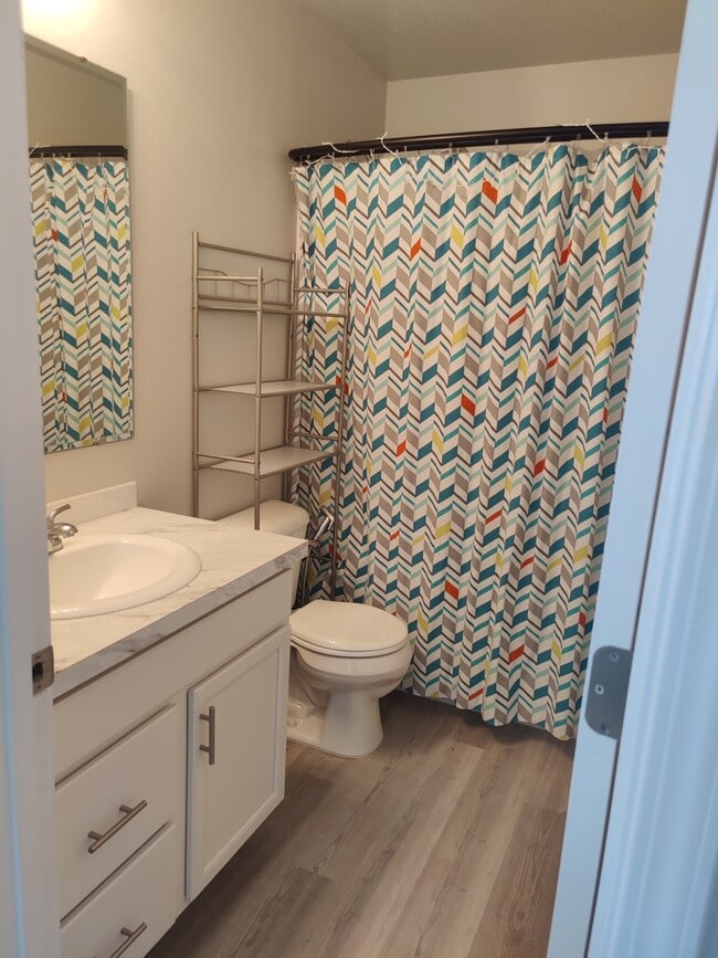 Building Photo - 1690 SW Gabar Ct