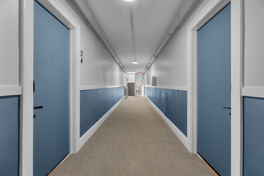 Building Photo - The Jameson Apartments