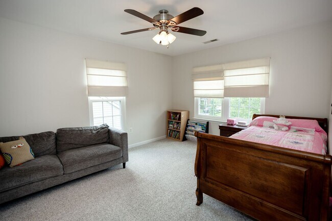 Building Photo - Coming Soon - Great find in Victory Lakes/...