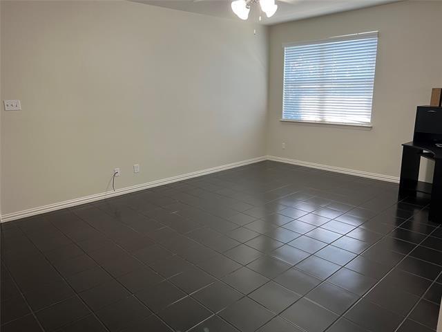 Building Photo - 1412 Carver Ln