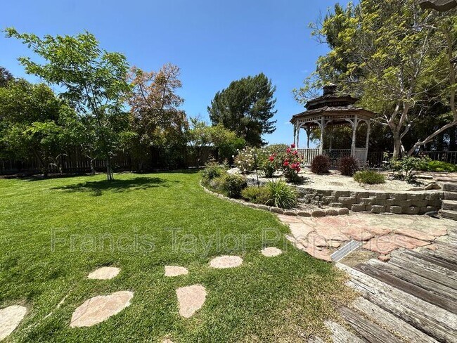 Building Photo - 4982 Wildwood Dr