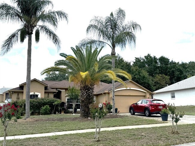 Building Photo - 686 Park Valley Cir