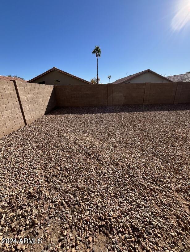 Building Photo - 1831 W Derringer Way