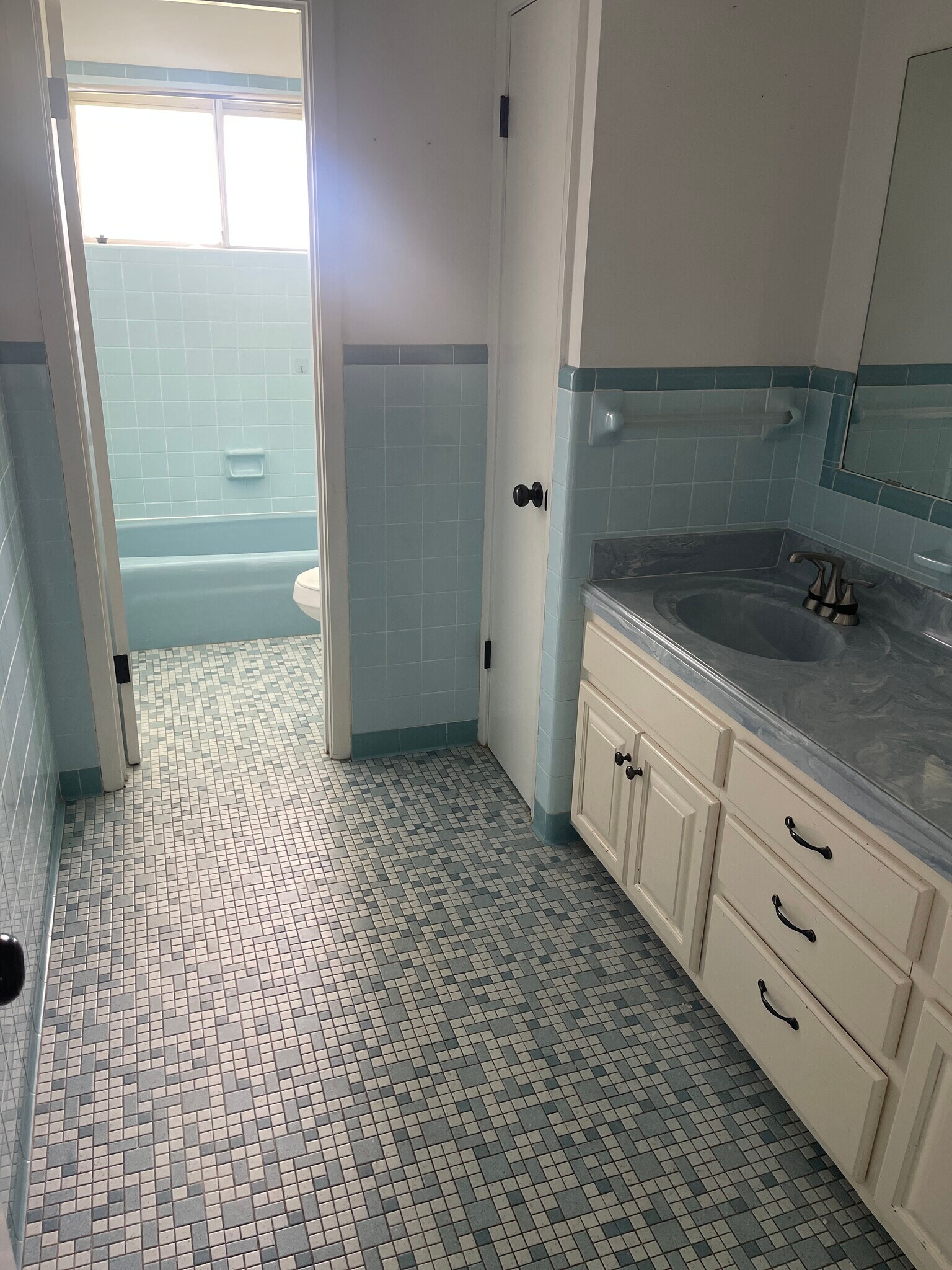 Building Photo - 55075 US-51