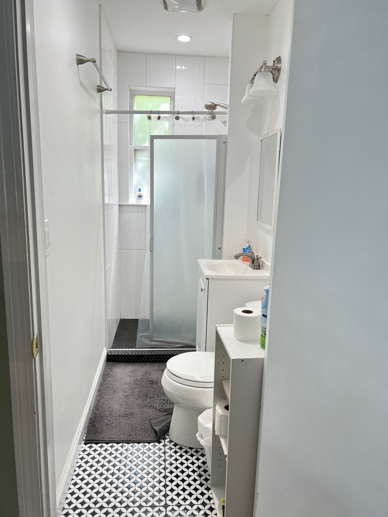 Furniture Included: Bathroom2 - 558 Washington St