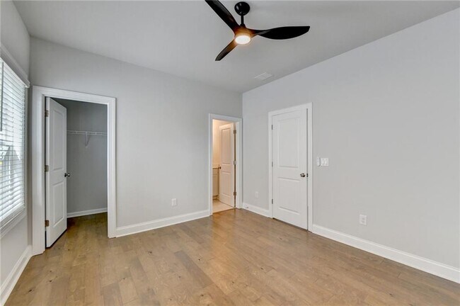 Building Photo - 4536 Molder Dr