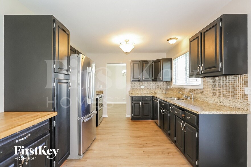 Building Photo - 133 Huntingwood Rd