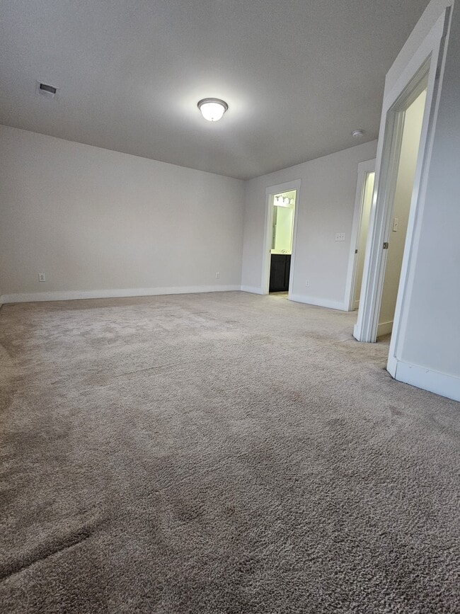 Building Photo - 114 Lerner Ct