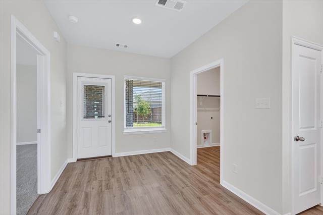 Building Photo - 1409 Bramante St