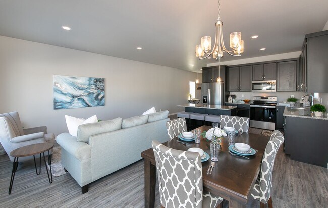 Building Photo - 4-bedroom, 3.5-bathroom West Fargo Single-...