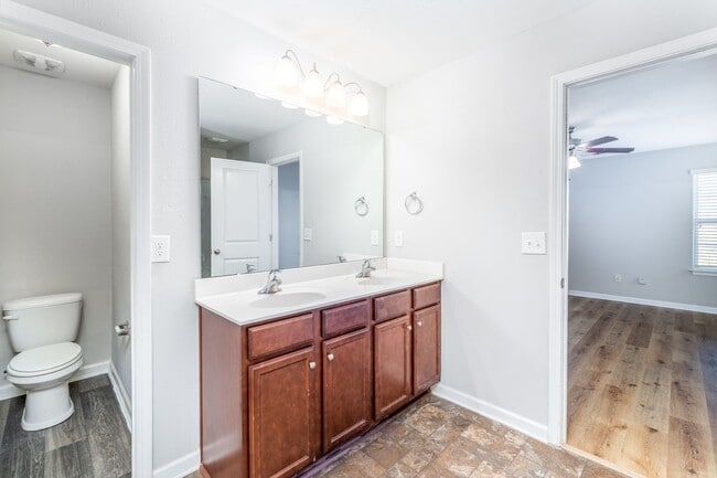 Building Photo - Spacious 5-Bed, 3.5-Bath Residence with 4,003 Sqft, Master on 1st Floor, Elegant Design, & Versat...