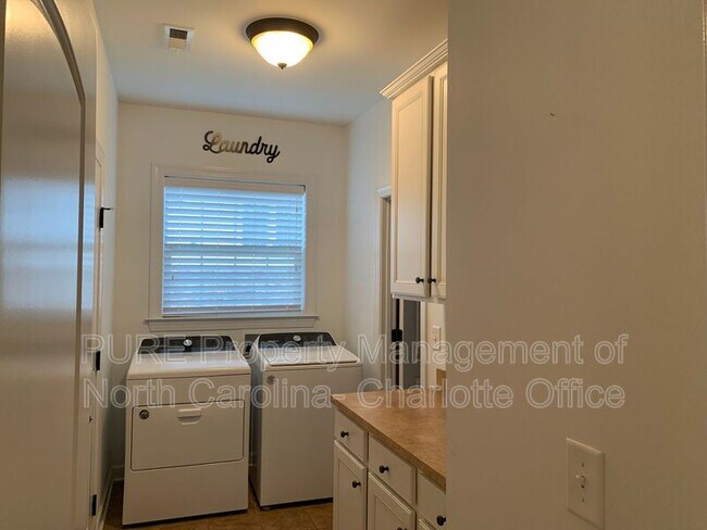 Building Photo - 1289 Winged Foot Dr