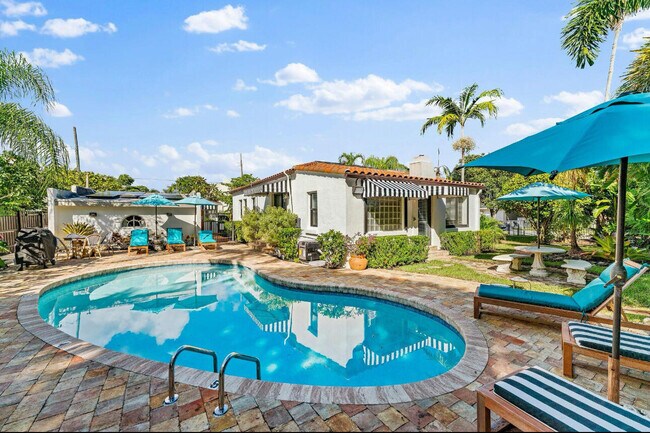 Building Photo - 400 33rd St