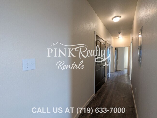 Building Photo - 1672 E Purcell Blvd