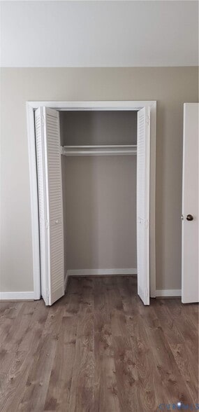 Building Photo - 7166 Full Rack Dr