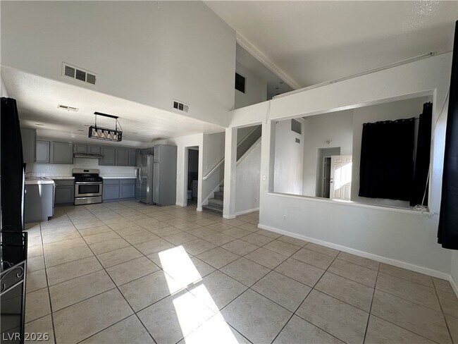 Building Photo - 8275 Cedar Leaf Dr