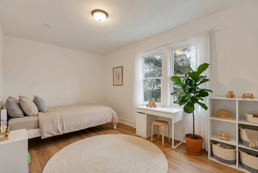 Building Photo - 315 Park Ave