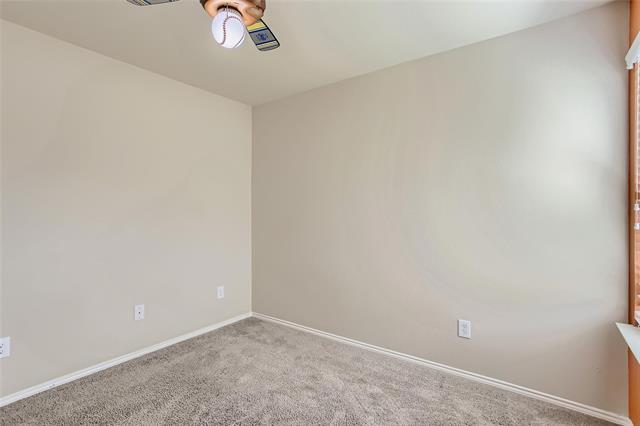 Building Photo - 503 Hawthorn Dr