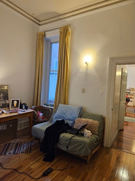study room - 4109 Pine St