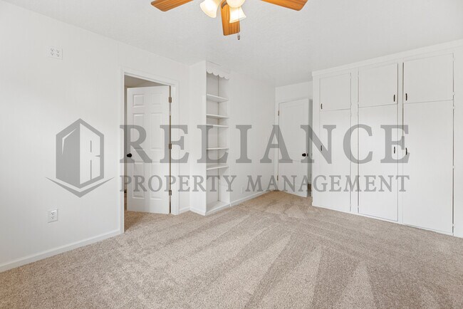 Building Photo - 1008 N Edgemoor St