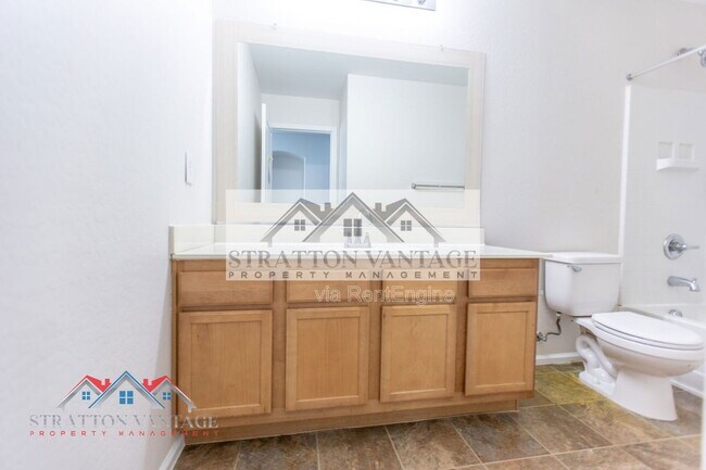 Building Photo - 40510 W Hayden Dr