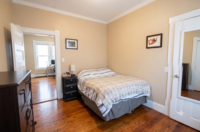 Building Photo - 60 Brookside Ave