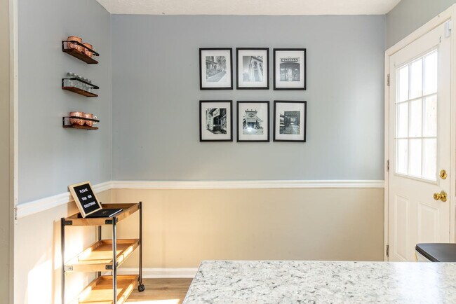 Building Photo - 1930 16th Ave