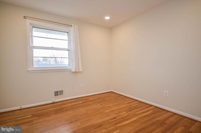 Building Photo - 3414 Dunnington Rd
