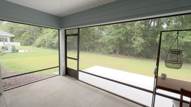 Building Photo - 4/2 fairly new & updated home!