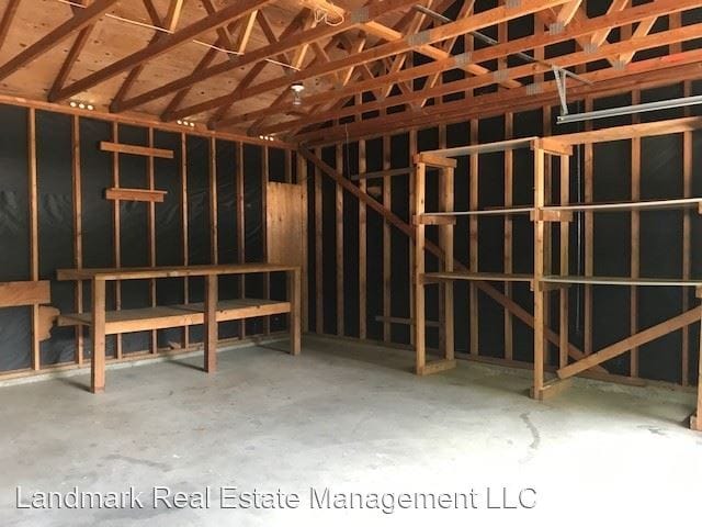 Building Photo - 3 br, 2 bath House - 1430 Welling Road