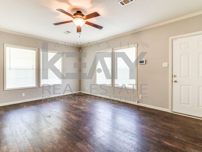 Building Photo - COMING SOON! Charming 3 bedroom home in Lafayette!