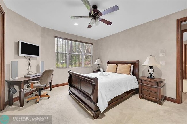Building Photo - 4200 Coral Hills Dr