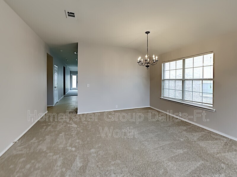 Building Photo - 8544 Orleans Ln