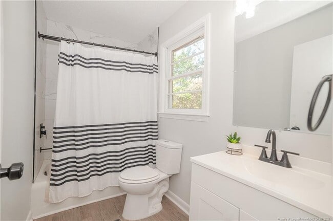 Building Photo - 5512 Lariat Ct
