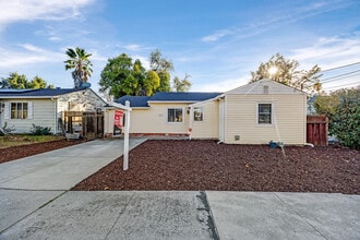 Building Photo - 2438 Upland Dr