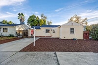 Building Photo - 2438 Upland Dr