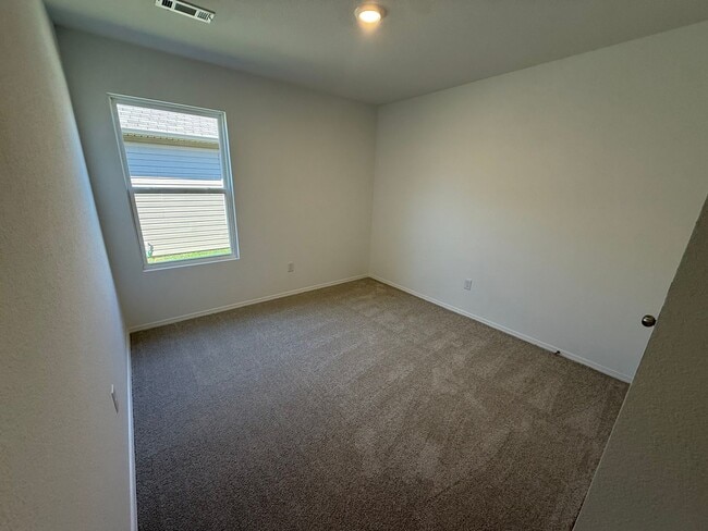 Building Photo - 10412 Marilyn Dr