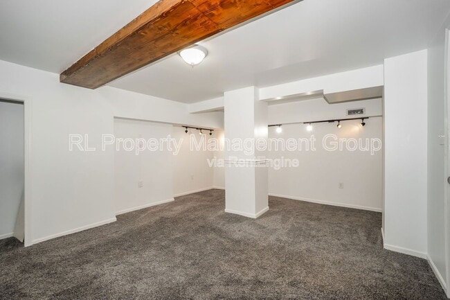Building Photo - 56 E Coshocton St