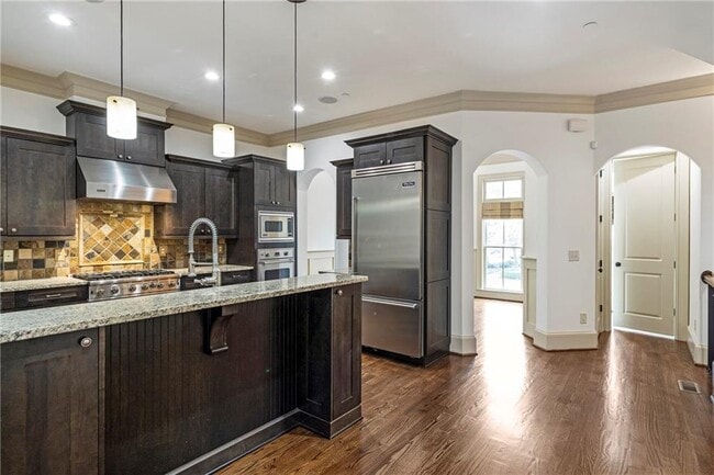 Building Photo - 58 Sheridan Dr NE