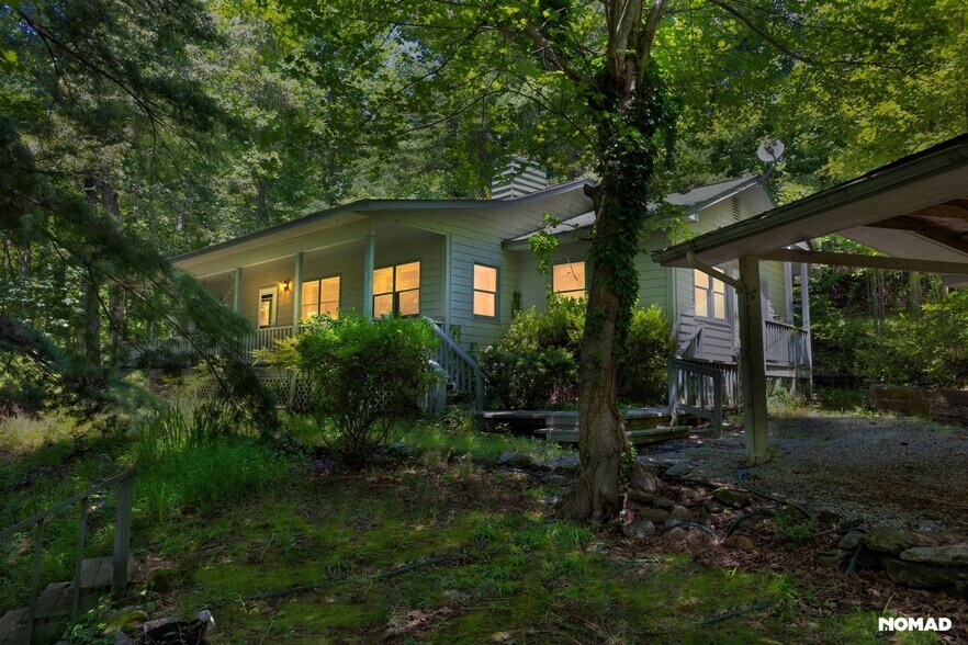 Primary Photo - 527 Mountainside Dr