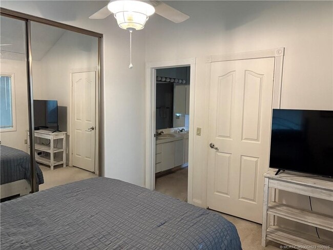 Building Photo - 3566 SW Sunset Trace Cir