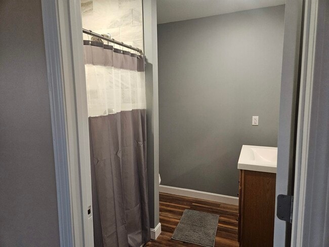 Building Photo - 146 Ellsworth Hill Rd