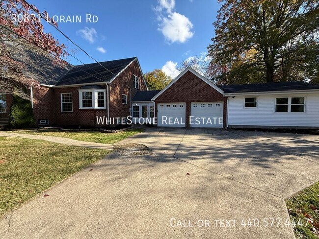 Building Photo - 30871 Lorain Rd