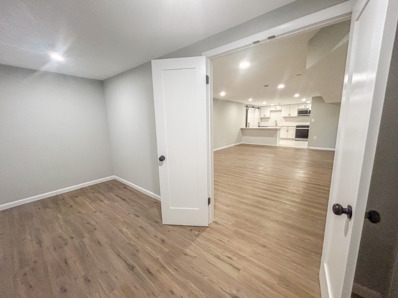 Building Photo - 15 Sloan Ln