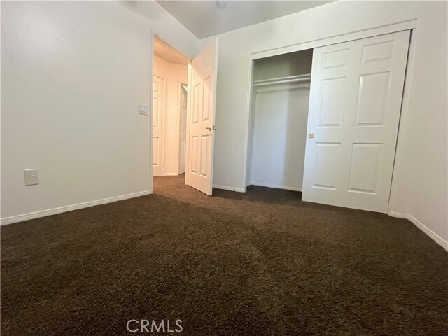 Building Photo - 860 Maple Ave