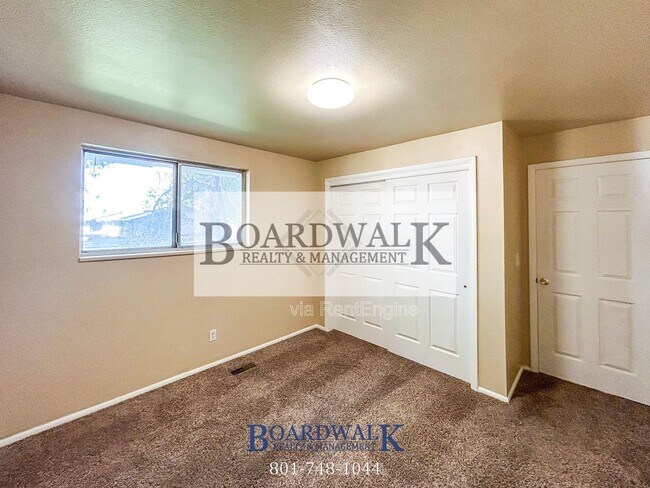 Building Photo - 661 N 980 W