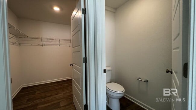 Building Photo - 13580 Cannes Ct