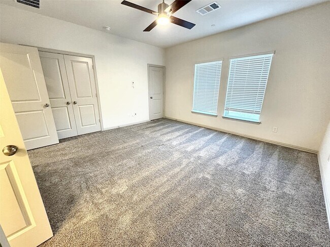 Building Photo - 4517 Bishop St